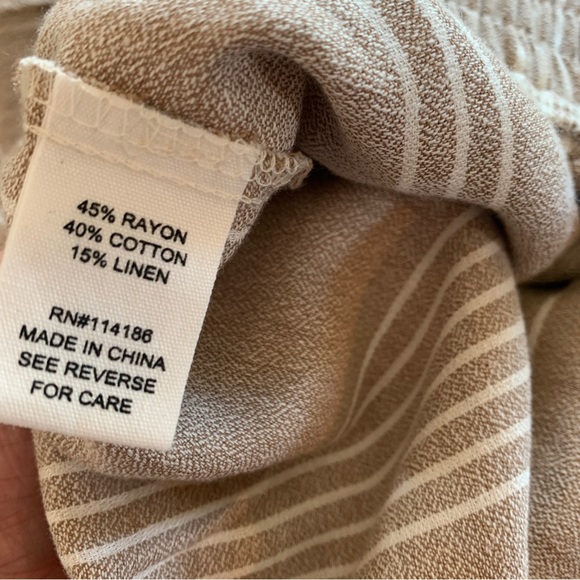 🎉 5/$25 NWT ADYP Size 1X Pull On Linen Blend Tan Stripe Short with Pockets - Picture 4 of 5